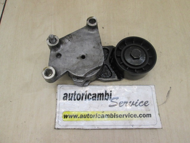 "AGREGATENTRAGER TENSIONER PULLEY / RIEMENSPANNER MECHANISCH	 OEM N. 1725441 GEBRAUCHTTEIL FORD FOCUS BER/SW (2008 - 2011) DIESEL HUBRAUM 16 JAHR. 2010"