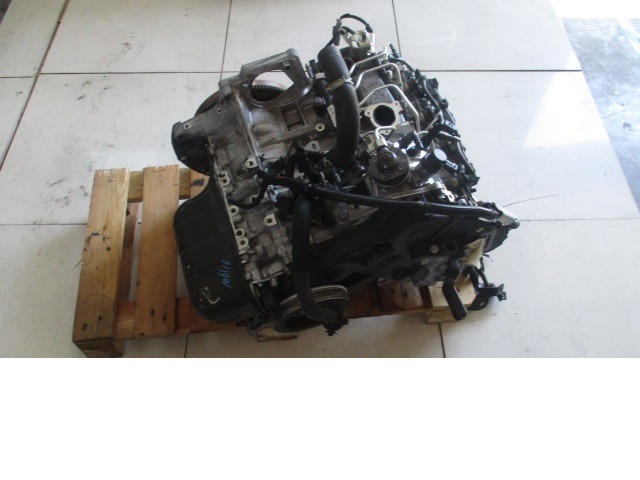 MOTOR OEM N. 8HR GEBRAUCHTTEIL CITROEN C3 MK2 SC (2009 - 2016) DIESEL HUBRAUM 14 JAHR. 2010