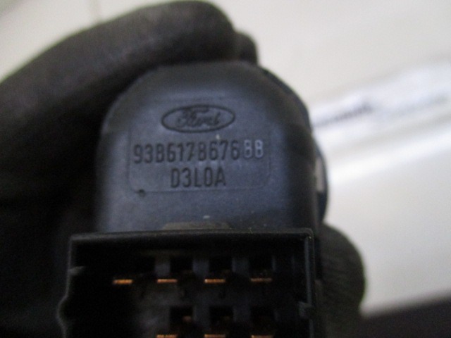 SCHALTER ELEKTRISCHE SPIEGEL OEM N. 93B6178676 GEBRAUCHTTEIL FORD FIESTA JH JD MK5 R (01/2006 - 2008) BENZINA HUBRAUM 12 JAHR. 2006