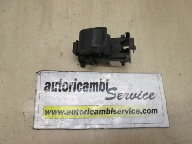 RUCKSEITE OEM N. 8481052030 GEBRAUCHTTEIL TOYOTA RAV 4 (2006 - 03/2009) DIESEL HUBRAUM 22 JAHR. 2008