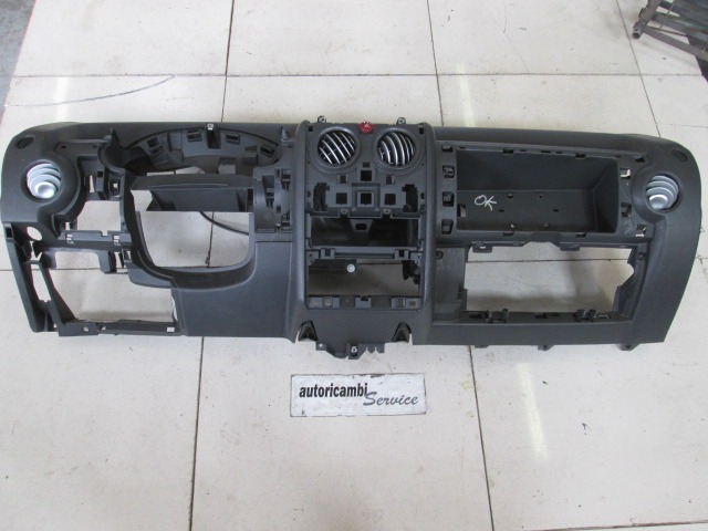 ARMATURENBRETT OEM N. 96490172TG GEBRAUCHTTEIL CITROEN BERLINGO / BERLINGO FIRST MK1 (1996 - 2013) DIESEL HUBRAUM 16 JAHR. 2007