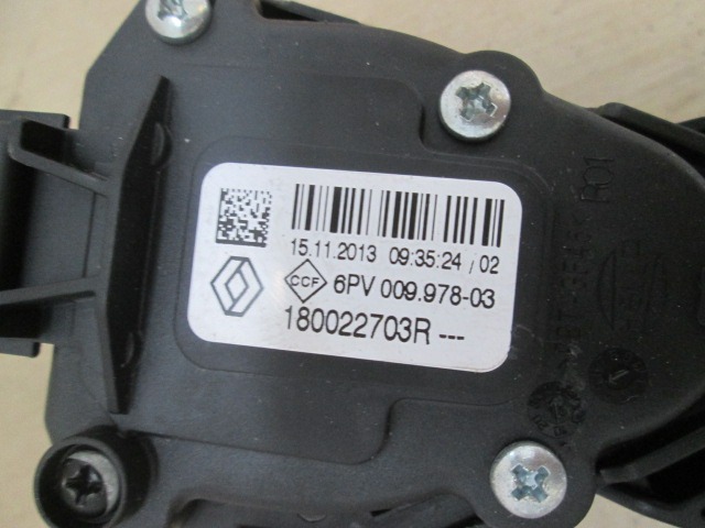 WERTGEBER / GASWERTGEBER GASPEDAL OEM N. 180022703R GEBRAUCHTTEIL DACIA SANDERO MK2 (2012 - 2016) BENZINA HUBRAUM 9 JAHR. 2013