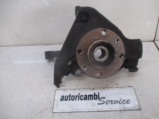 SCHWENKLAGER LINKS / RADNABE MIT LAGER VORNE OEM N. 50702042 GEBRAUCHTTEIL LANCIA Y YPSILON 843 (2003-2006) BENZINA HUBRAUM 12 JAHR. 2006