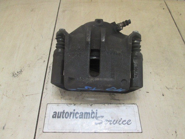 BREMSZANGE VORNE LINKS OEM N. 7701065266 GEBRAUCHTTEIL RENAULT MEGANE BER/GRANDTOUR  (10/2002 - 02/2006) DIESEL HUBRAUM 19 JAHR. 2004