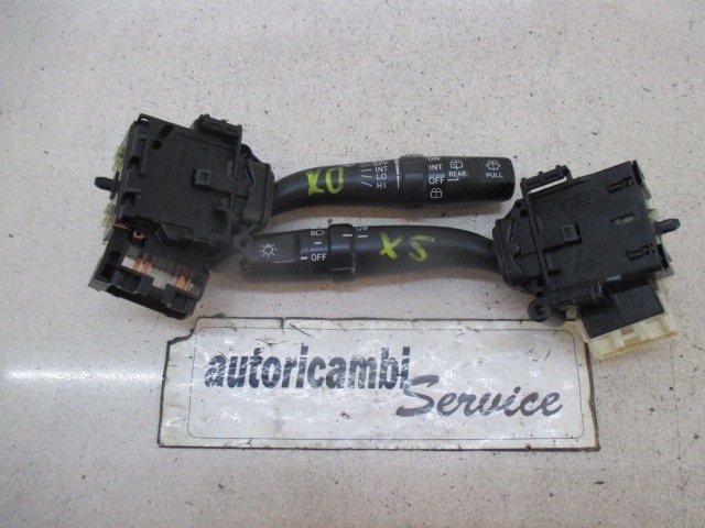 SCHALTZENTRUM LENKSAULE OEM N. 84652-2G470 GEBRAUCHTTEIL TOYOTA AVENSIS VERSO (2001 - 2004) DIESEL HUBRAUM 20 JAHR. 2002