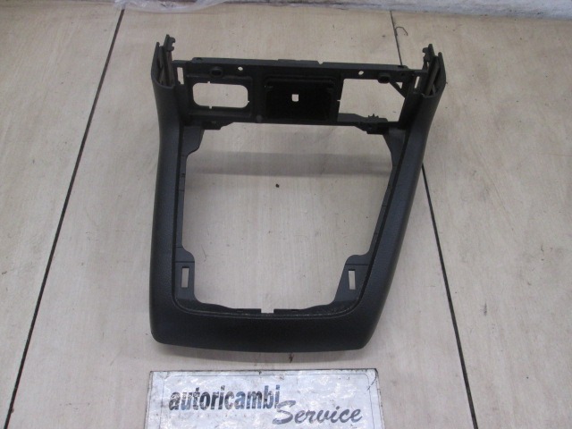 ANBAUTEILE MITTELKONSOLE OEM N. 4S71-A046C41-AFW GEBRAUCHTTEIL FORD MONDEO BER/SW (2000 - 2007) DIESEL HUBRAUM 22 JAHR. 2005