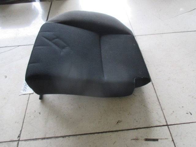 RUCKSITZPLATZE OEM N. 18936 SEDUTA SDOPPIATA POSTERIORE TESSUTO GEBRAUCHTTEIL FORD FOCUS BER/SW (2005 - 2008) DIESEL HUBRAUM 18 JAHR. 2007