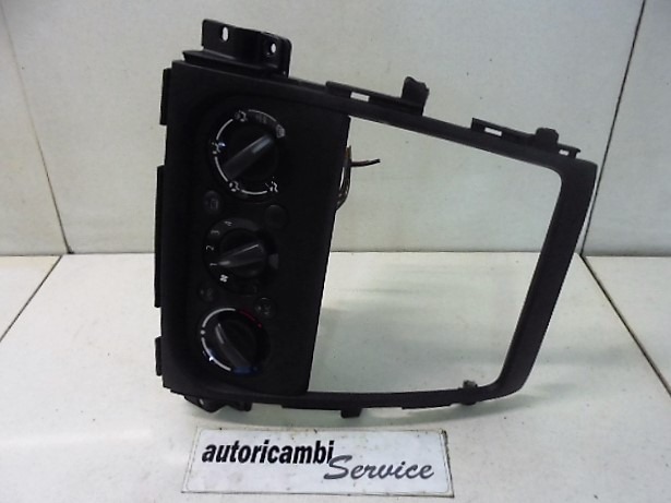 BEDIENTEIL KLIMAANLAGE OEM N. 73824-79J0 GEBRAUCHTTEIL FIAT SEDICI (05/2009 - 2014) DIESEL HUBRAUM 20 JAHR. 2010