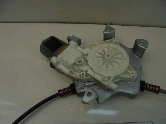 TURFENSTERMECHANISMUS VORN OEM N. 130822202 GEBRAUCHTTEIL NISSAN MICRA K12 K12E (01/2003 - 09/2010) BENZINA HUBRAUM 12 JAHR. 2007