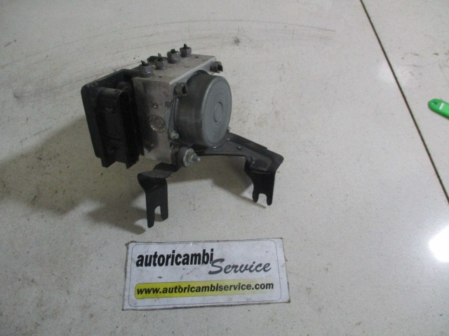 HYDROAGGREGAT DXC OEM N. 8200747140 GEBRAUCHTTEIL RENAULT CLIO (2005 - 05/2009) BENZINA HUBRAUM 12 JAHR. 2008