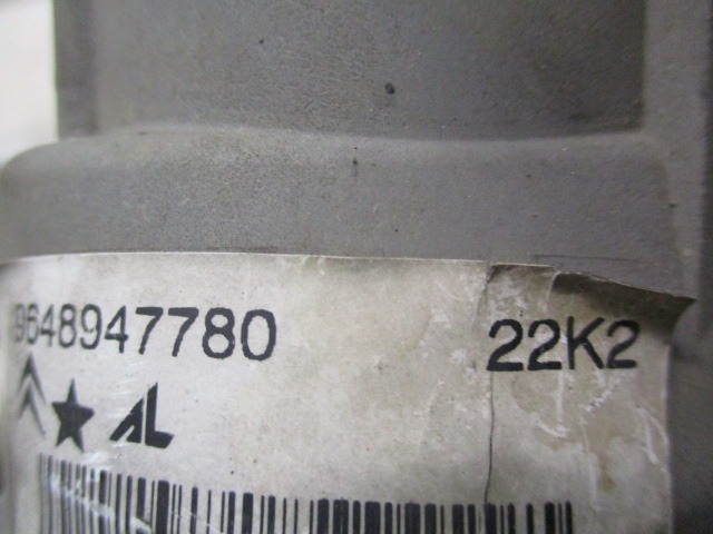 NEBELSCHEINWERFER RECHTS OEM N. 9648947780 GEBRAUCHTTEIL CITROEN C3 / PLURIEL (2002 - 09/2005) DIESEL HUBRAUM 14 JAHR. 2002