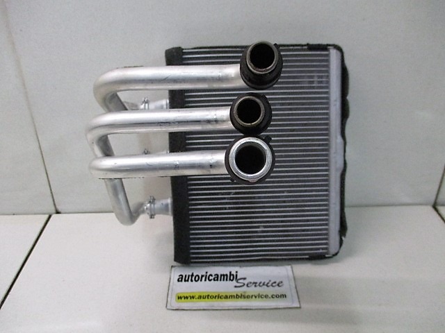 HEIZKORPER OEM N. 64116906270 GEBRAUCHTTEIL BMW SERIE 7 E65/E66/E67/E68 LCI RESTYLING (2005 - 2008) DIESEL HUBRAUM 30 JAHR. 2005