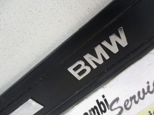 SEITENVERKLEIDUNG FUSSRAUM OEM N. 8223551 GEBRAUCHTTEIL BMW SERIE 7 E65/E66/E67/E68 LCI RESTYLING (2005 - 2008) DIESEL HUBRAUM 30 JAHR. 2005
