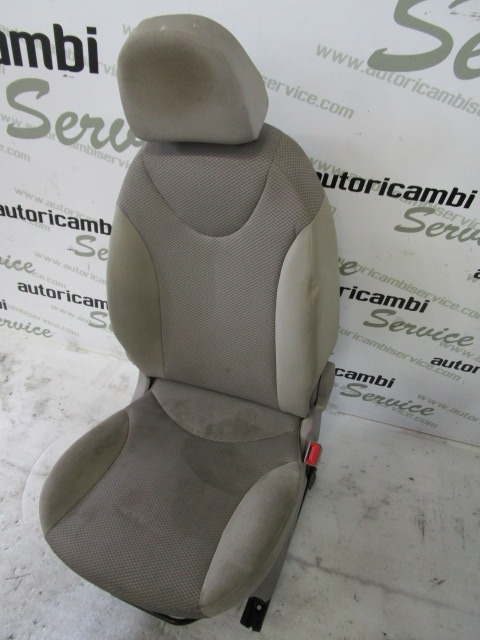 SITZ FAHRERSITZ AIRBAGSITZ RECHT OEM N. 17840 SEDILE ANTERIORE DESTRO TESSUTO GEBRAUCHTTEIL FIAT IDEA (2003 - 2008) BENZINA HUBRAUM 14 JAHR. 2005