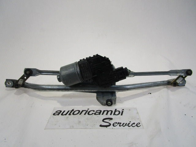 WINDSCHUTZSCHEIBEN-WISCHERMOTOR OEM N. 390241528 GEBRAUCHTTEIL VOLKSWAGEN PASSAT B5 3BG BER/SW (11/2000 - 2005) DIESEL HUBRAUM 25 JAHR. 2004