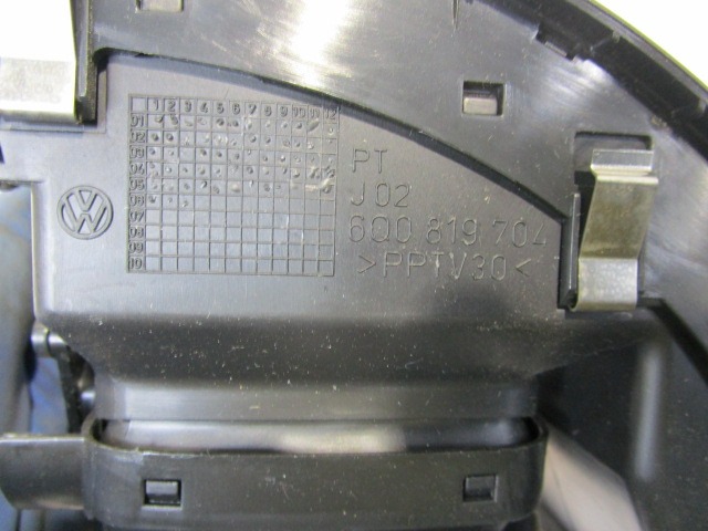 LUFTAUSTRITT OEM N. 6Q0819704 GEBRAUCHTTEIL VOLKSWAGEN POLO (2005 - 10/2009) DIESEL HUBRAUM 14 JAHR. 2006