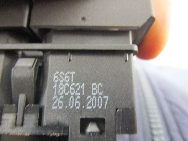 DIVERSE SCHALTER OEM N. 6S6T-18C621-BC GEBRAUCHTTEIL FORD FUSION (03/2006 - 2012) DIESEL HUBRAUM 14 JAHR. 2007