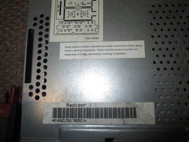 RADIO CD?/ VERSTARKER / HALTER HIFI SYSTEM OEM N. 3B0927133A GEBRAUCHTTEIL VOLKSWAGEN PASSAT B5 3B BER/SW (08/1996 - 11/2000)DIESEL HUBRAUM 19 JAHR. 1999