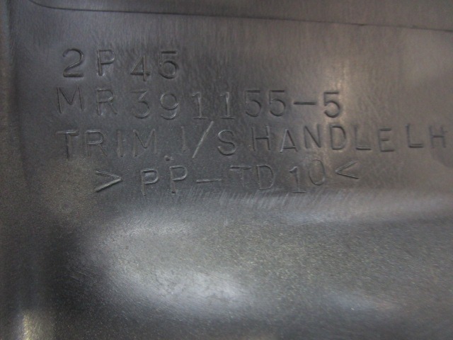 TURVERKLEIDUNG  OEM N. 57184 PANNELLO INTERNO PORTA POSTERIORE GEBRAUCHTTEIL MITSUBISHI PAJERO V60 (2000 - 2007) DIESEL HUBRAUM 32 JAHR. 2002