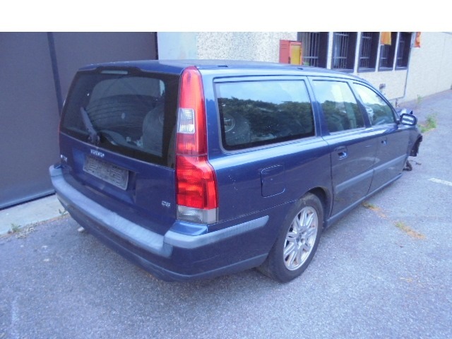 VOLVO OEM N.  GEBRAUCHTTEIL VOLVO V70 MK2 (2000 - 2008)  HUBRAUM 24 DIESEL JAHR. 2004