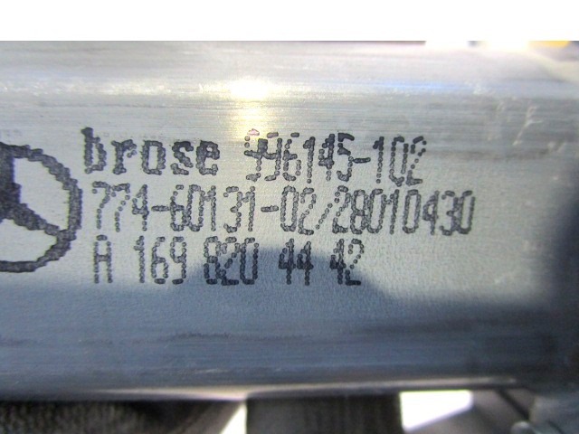 WINDSCHUTZSCHEIBEN-FRONTTUR OEM N. A1698204442 GEBRAUCHTTEIL MERCEDES CLASSE A W169 5P C169 3P RESTYLING (05/2008 - 2012) DIESEL HUBRAUM 20 JAHR. 2010