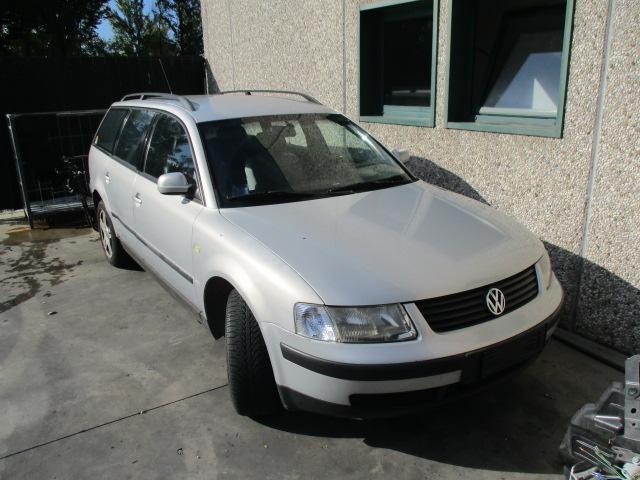 VOLKSWAGEN OEM N.  GEBRAUCHTTEIL VOLKSWAGEN PASSAT B5 3B BER/SW (08/1996 - 11/2000) HUBRAUM 19 DIESEL JAHR. 1999