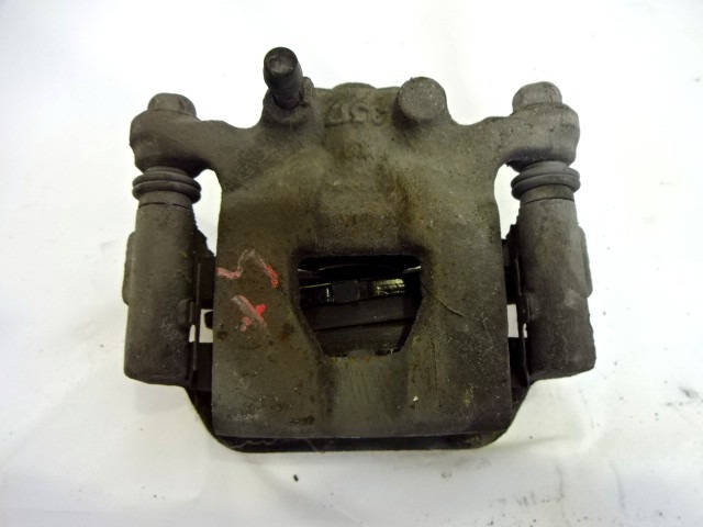 BREMSSATTEL BREMSZANGE HINTEN LINKS OEM N. 44011EM11A GEBRAUCHTTEIL NISSAN QASHQAI J10C (2006 - 2010) DIESEL HUBRAUM 15 JAHR. 2008