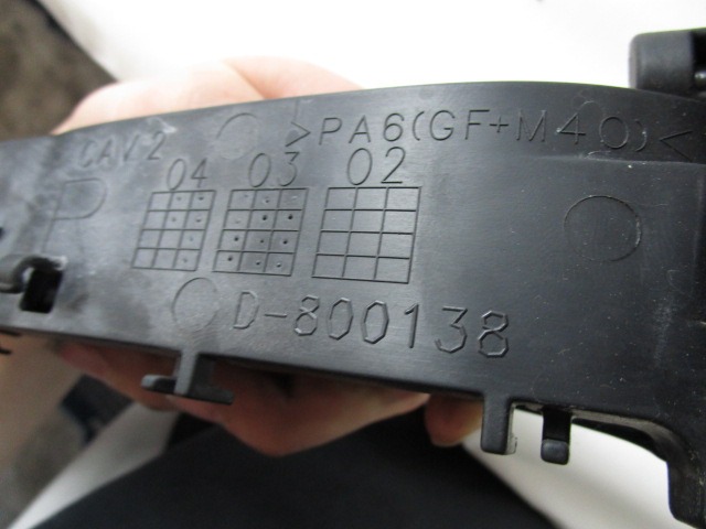 TURGRIFF RECHTS HINTEN OEM N. D-800138 GEBRAUCHTTEIL CADILLAC SRX (2004 - 2009) BENZINA HUBRAUM 36 JAHR. 2005