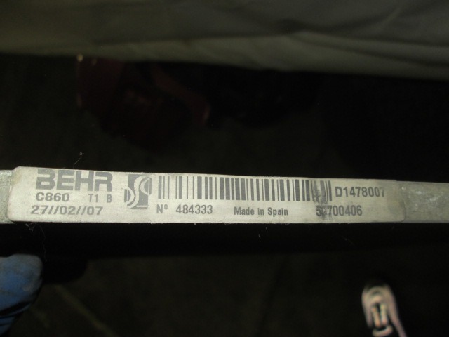 KONDENSATOR KLIMAANLAGE OEM N. 55700406 GEBRAUCHTTEIL FIAT GRANDE PUNTO 199 (2005 - 2012) BENZINA HUBRAUM 12 JAHR. 2007