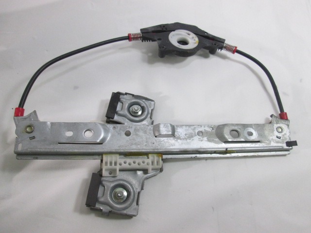 FENSTERMECHANISMUS HINTEN OEM N. 8A61A27000 GEBRAUCHTTEIL FORD FIESTA (09/2008 - 11/2012) BENZINA HUBRAUM 12 JAHR. 2010