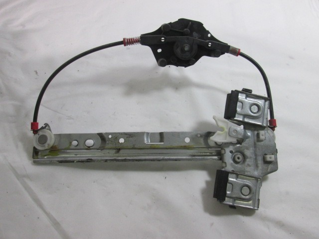 MANUELLE HECKSCHEIBENLIFTANLAGE OEM N. 8A61A27000 GEBRAUCHTTEIL FORD FIESTA (09/2008 - 11/2012) BENZINA HUBRAUM 12 JAHR. 2010