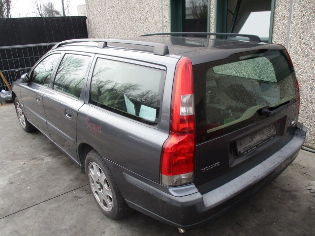 VOLVO OEM N.  GEBRAUCHTTEIL VOLVO V70 MK2 (2000 - 2008)  HUBRAUM 24 DIESEL JAHR. 2004