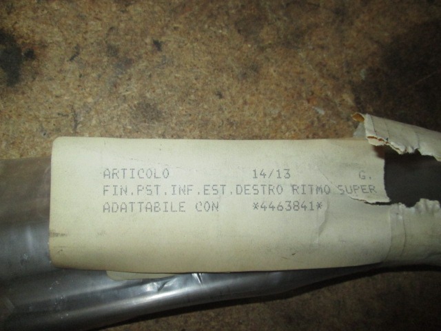LEISTE SEITENSCHEIBE  OEM N. 4463841 GEBRAUCHTTEIL FIAT RITMO (1978 - 1982)BENZINA HUBRAUM 13 JAHR. 1978