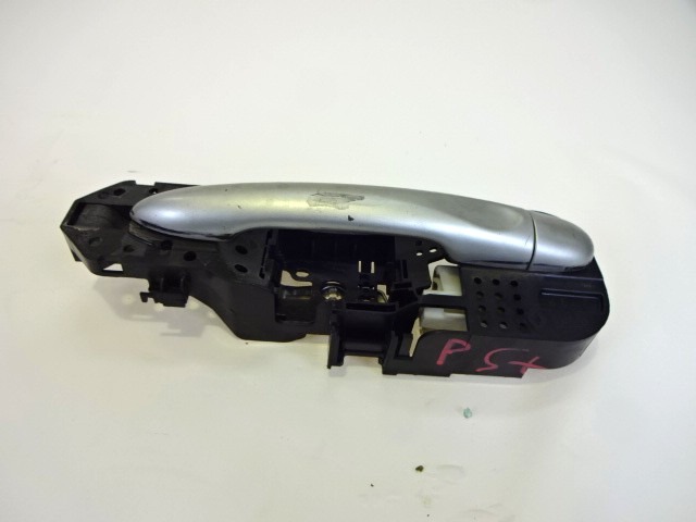 LINKER HINTERER AU?ERER GRIFF OEM N. 806070032R GEBRAUCHTTEIL RENAULT MEGANE MK3 BER/SPORTOUR/ESTATE (2009 - 2015) DIESEL HUBRAUM 15 JAHR. 2010