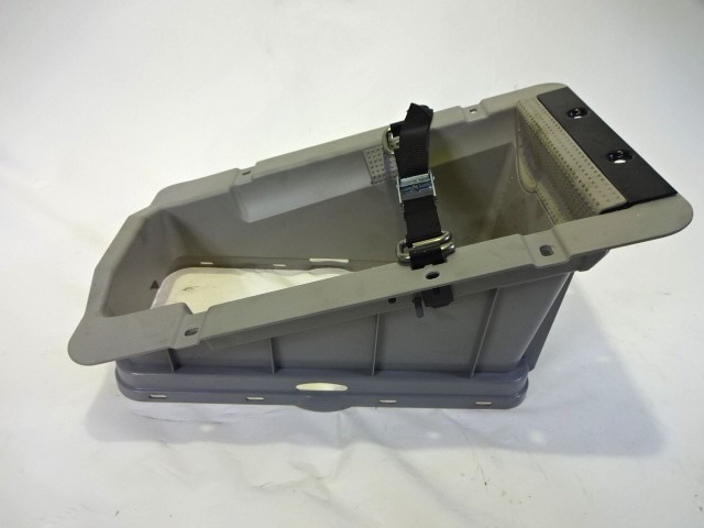 HANDSCHUHKASTEN OEM N. 08613377 GEBRAUCHTTEIL VOLVO C70 MRK2 (2006 - 2013)DIESEL HUBRAUM 20 JAHR. 2009