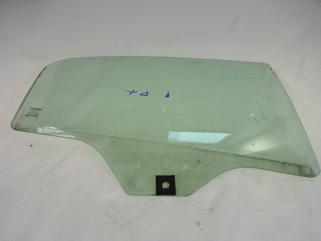 TURSCHEIBE SONNENSCHUTZGLAS HINTEN RE. OEM N. 51869145 GEBRAUCHTTEIL FIAT GRANDE PUNTO 199 (2005 - 2012) DIESEL HUBRAUM 13 JAHR. 2008