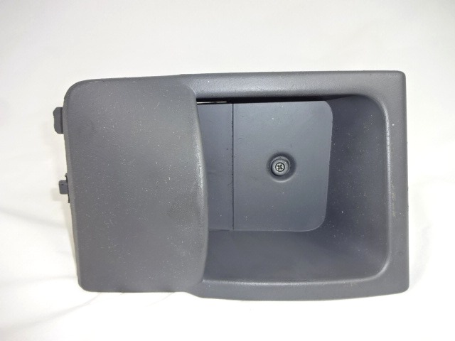 HANDSCHUHKASTEN OEM N. 735364127 GEBRAUCHTTEIL FIAT CROMA (2005 - 10/2007)  DIESEL HUBRAUM 24 JAHR. 2007