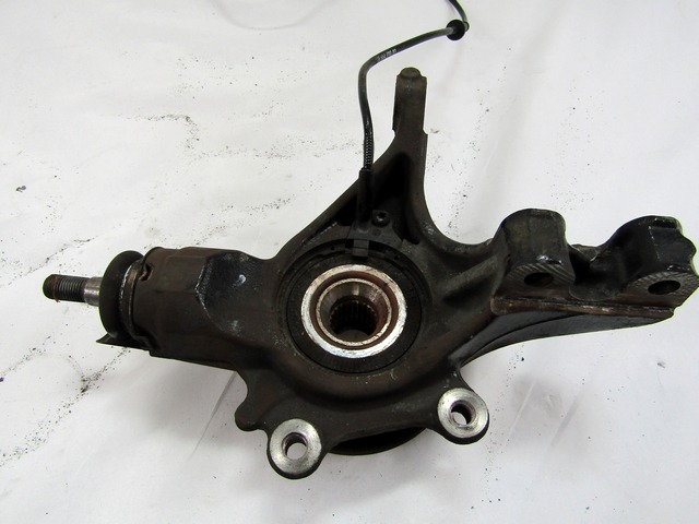 SCHWENKLAGER LINKS / RADNABE MIT LAGER VORNE OEM N. 364796 GEBRAUCHTTEIL CITROEN C4 PICASSO/GRAND PICASSO MK1 (2006 - 08/2013) DIESEL HUBRAUM 16 JAHR. 2008