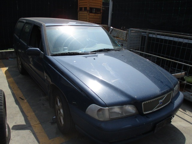 VOLVO OEM N.  GEBRAUCHTTEIL VOLVO V70 (1996 - 2000) HUBRAUM 25 DIESEL JAHR. 1999