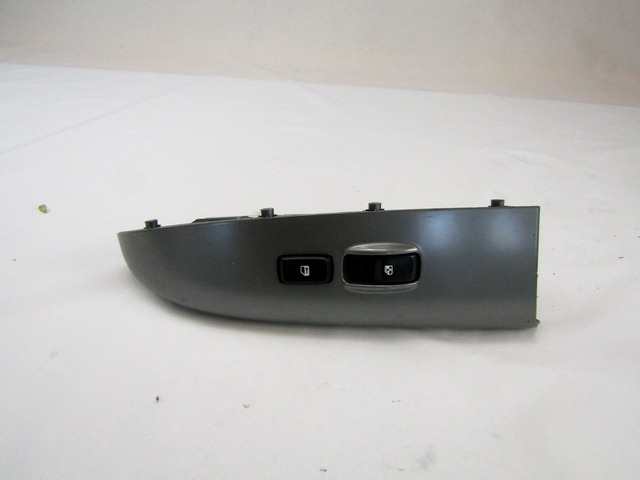 SCHALTER FENSTERHEBER OEM N. 935754D120OT GEBRAUCHTTEIL KIA CARNIVAL MK2 (2006 - 2011)DIESEL HUBRAUM 29 JAHR. 2009