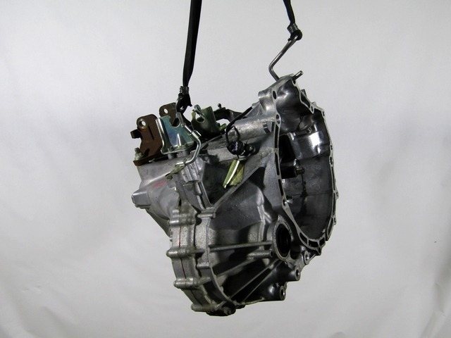 SCHALTGETRIEBE OEM N. A6011701XH A60117151A A6011711C GEBRAUCHTTEIL MAZDA 6 GG GY (2003-2008) DIESEL HUBRAUM 20 JAHR. 2007