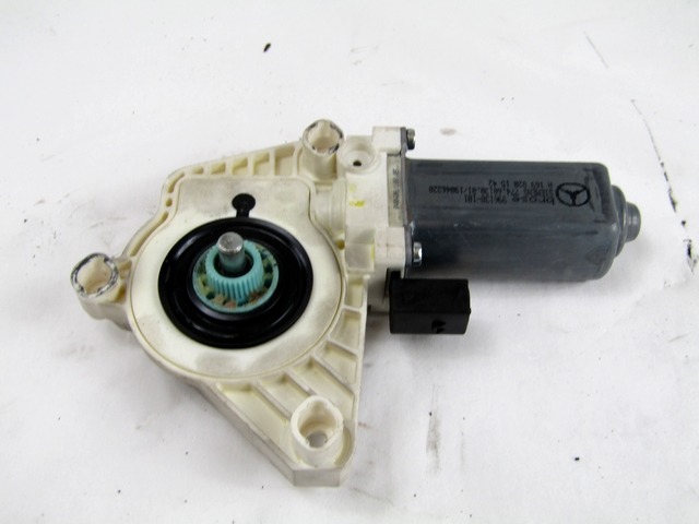 WINDSCHUTZSCHEIBEN-FRONTTUR OEM N. A1698201542 GEBRAUCHTTEIL MERCEDES CLASSE A W169 5P C169 3P (2004 - 04/2008) DIESEL HUBRAUM 20 JAHR. 2006