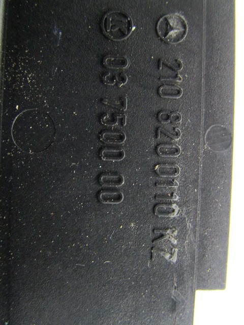 SCHALTER FENSTERHEBER OEM N. 2108200110 GEBRAUCHTTEIL MERCEDES CLASSE E W210 BER/SW (1995 - 2003) BENZINA HUBRAUM 20 JAHR. 1996