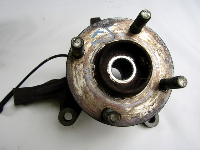 SCHWENKLAGER LINKS / RADNABE MIT LAGER VORNE OEM N. 45151M68K50 GEBRAUCHTTEIL SUZUKI GF-ALTO (2008 - 2014)BENZINA/GPL HUBRAUM 10 JAHR. 2010