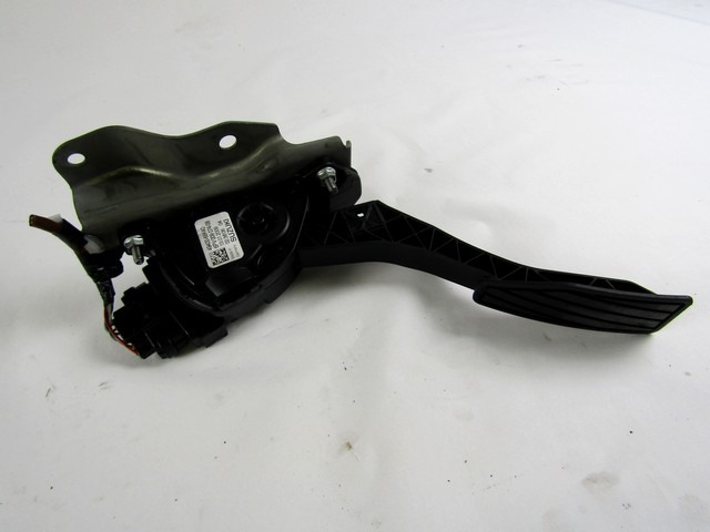 WERTGEBER / GASWERTGEBER GASPEDAL OEM N. 49400-68K40 GEBRAUCHTTEIL SUZUKI GF-ALTO (2008 - 2014)BENZINA/GPL HUBRAUM 10 JAHR. 2010