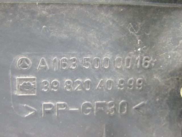 ANSAUGGERAUSCHDAMPFER OEM N. A1635000016 GEBRAUCHTTEIL MERCEDES CLASSE ML W163 (1997 - 2006) DIESEL HUBRAUM 27 JAHR. 2004