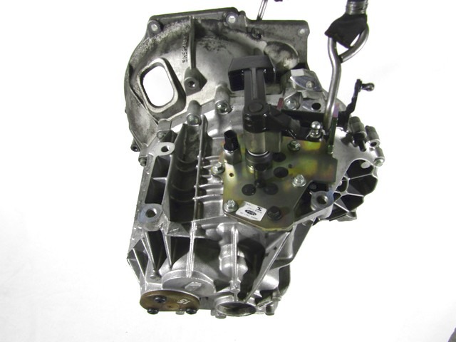 SCHALTGETRIEBE OEM N. 3M5R-7F096-YF GEBRAUCHTTEIL FORD CMAX MK1 RESTYLING (04/2007 - 2010) DIESEL HUBRAUM 16 JAHR. 2008