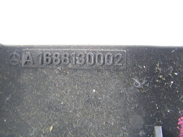 EINSATZ ASCHER OEM N. A1688130002 GEBRAUCHTTEIL MERCEDES CLASSE A W168 V168 RESTYLING (2001 - 2005) BENZINA HUBRAUM 14 JAHR. 2002