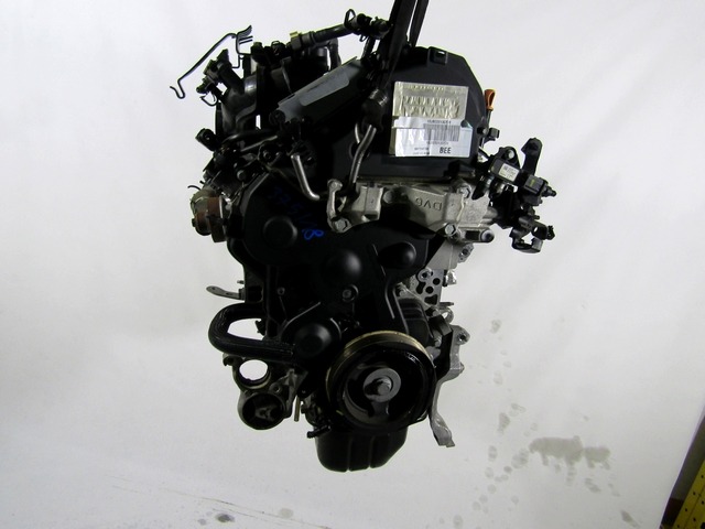 MOTOR OEM N. 9HP GEBRAUCHTTEIL PEUGEOT 308 MK1 T7 4A 4C BER/SW/CC (2007 - 2013) DIESEL HUBRAUM 16 JAHR. 2012