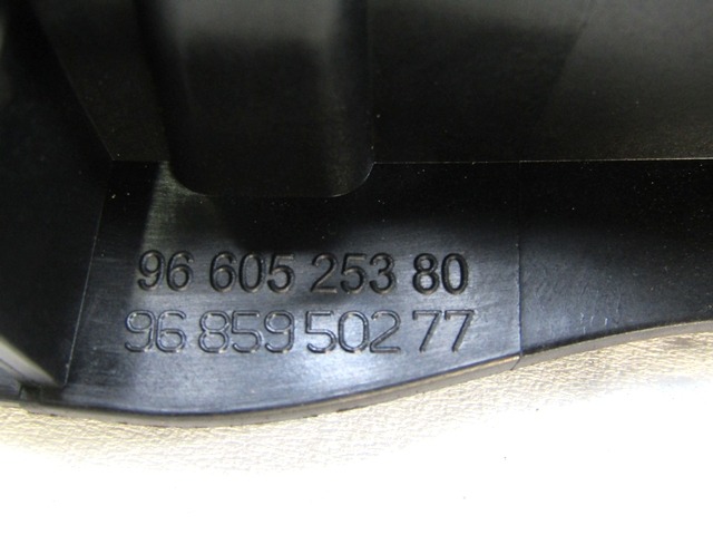 TUROFFNER OEM N. 9660525380 GEBRAUCHTTEIL PEUGEOT 308 MK1 T7 4A 4C BER/SW/CC (2007 - 2013) DIESEL HUBRAUM 16 JAHR. 2012